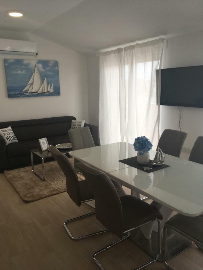 Luxury Apartments Vucinic Pirovac Exterior photo